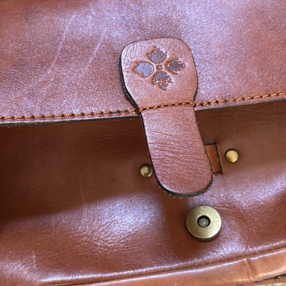 Patricia Nash POSITANO Saddle Bag - Picture 4 of 8